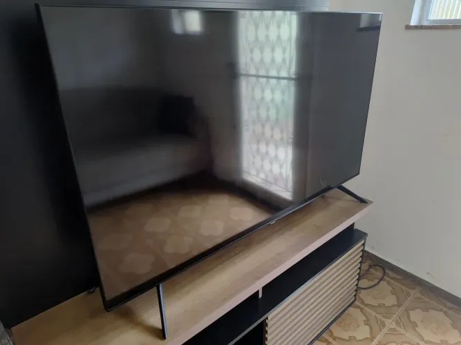 Smart tv 55" com defeito de imagem