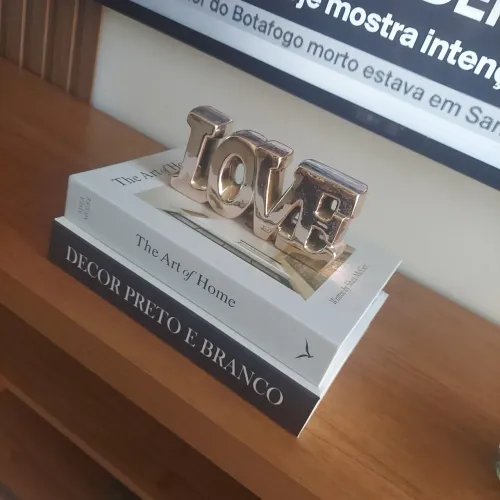 Caixas decorativas com escultura