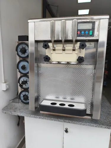 Máquina de sorvetes - Sorvetec