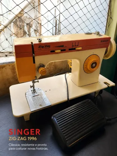 Máquina de Costura Singer Zig-Zag 