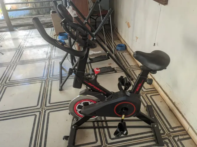 Bicicleta Ergometrica Spinning Fitness Preto E Vermelho