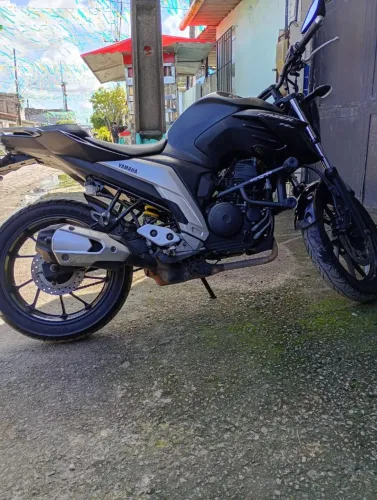 Moto Yamaha Fz25 2022