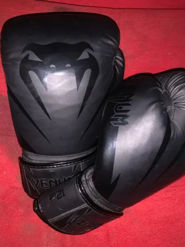 Luva muay thai/boxe 12 OZ VENUM