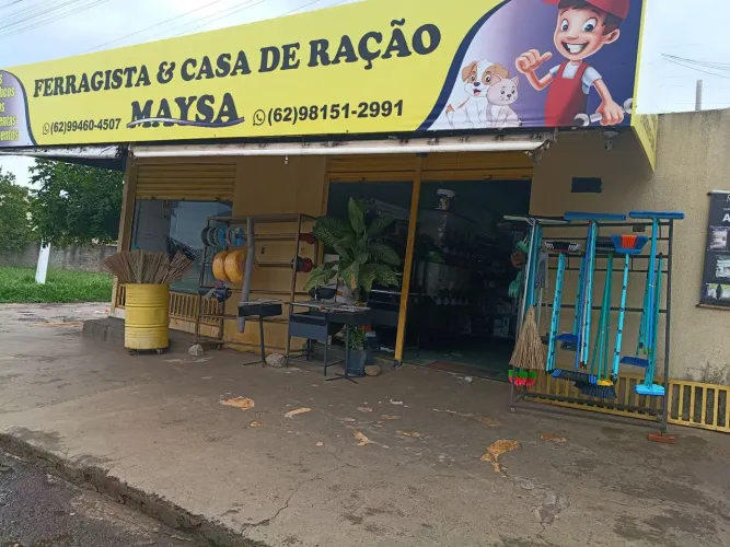 Ferragista faturando em funcionamento, pode continuar no local, ou levar para outro lugar 