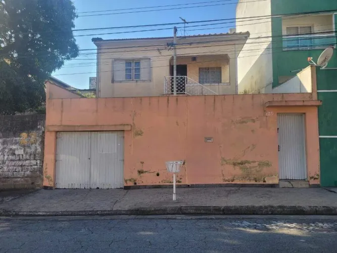 Casa à venda em Vila Cecília Maria, Santo André 2 quartos, mobiliada, financiamento aceit