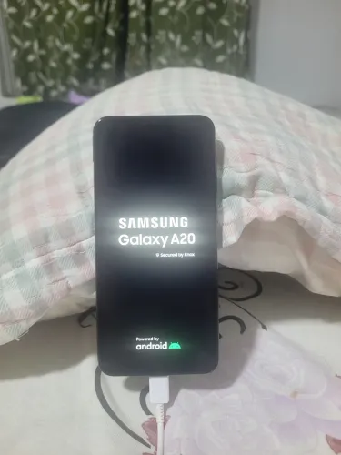 Samsung A20 biométrico, facial