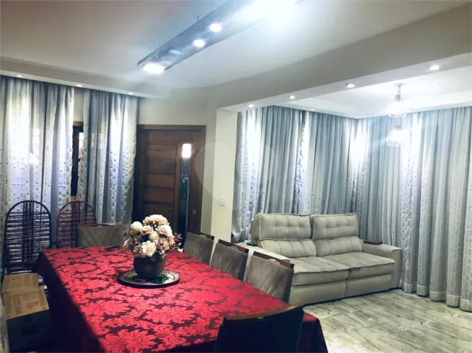 Casa com 3 dormitórios na zona industrial de Sorocaba