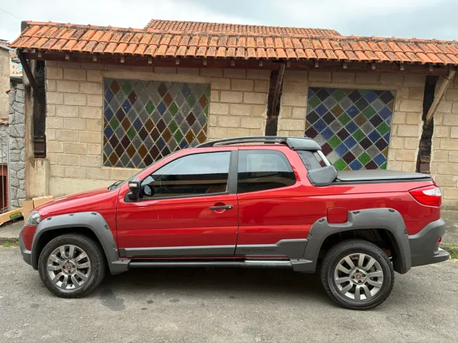 Fiat Strada Adventure1.8/ 1.8 Locker Flex CD 2015