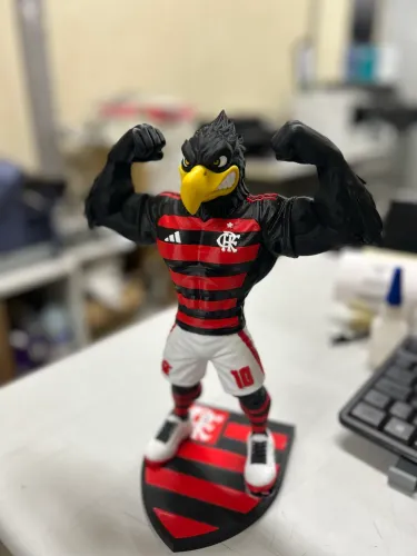 Urubu do flamengo de impressão 3D