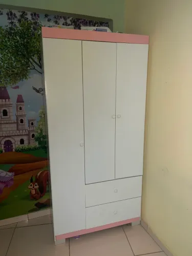 Guarda roupa infantil