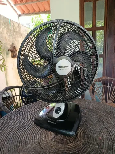 Ventilador mondial praticamente novo