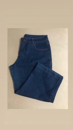 Calça jeans capri feminina número 46