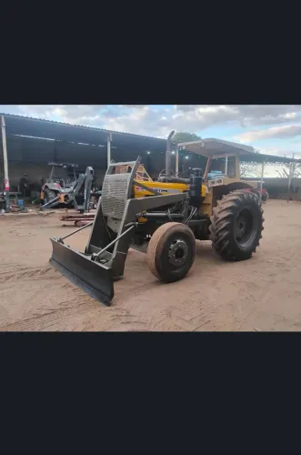 Trator CBT 2105 todo revisado