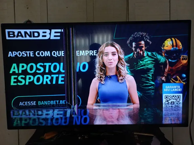 Tv AOC 49 Polegadas com defeito 