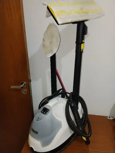 Limpadora / Higienizador a Vapor Kärcher (Com Acessórios)
