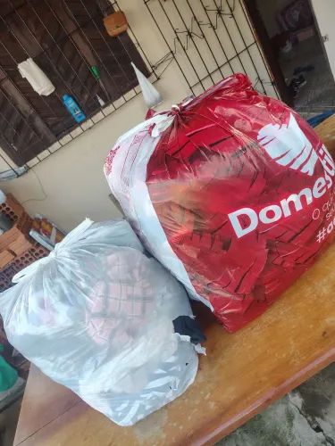 Roupas pra brechó