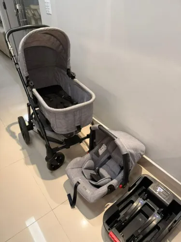 Carrinho de Bebê com Bebê Conforto e Moises Cosco Kids Travel System Poppy Trio 0 a 15kg