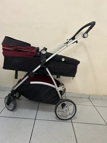 Carrinho de Bebê Dzieco Ecco com Moisés