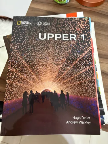 livro UPPER 1 cultura inglesa