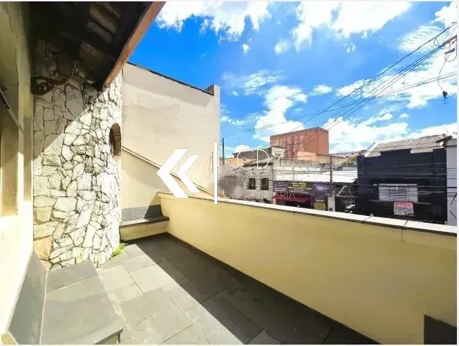 Casa com 3 Dormitórios à Locação no Jardim Santa Rosália - Sorocaba/SP
