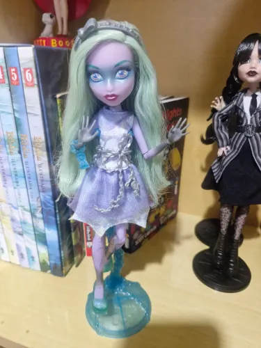 Twyla haunted- monster high