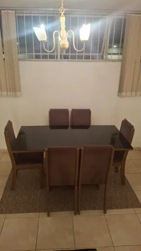 Mesa de jantar retangular vidro 6 lugares