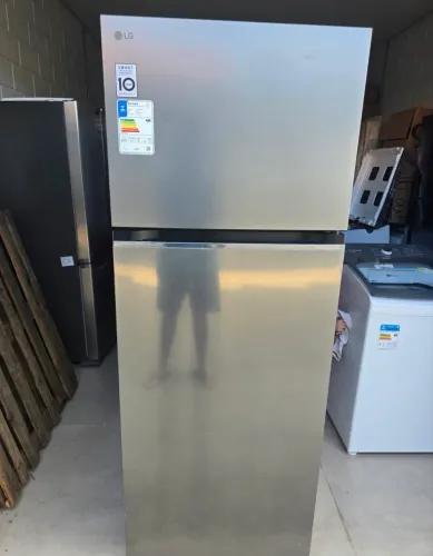 Geladeira inox LG (nova)