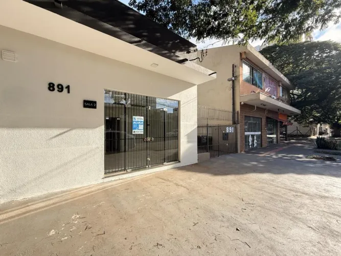 Sala para alugar em Maringá, Zona 03, com 37.74 m²