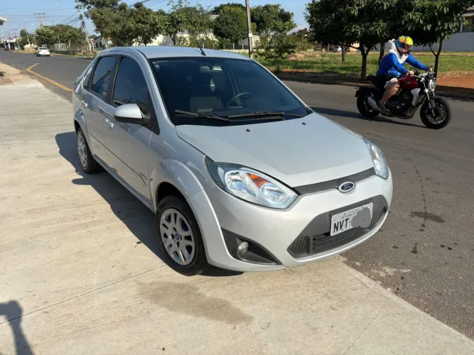 Ford Fiesta Sed. 1.6 8V Flex 4P 2011