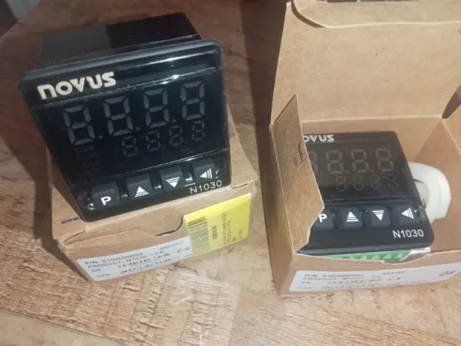 Controlador de Temperatura Novus 1030
