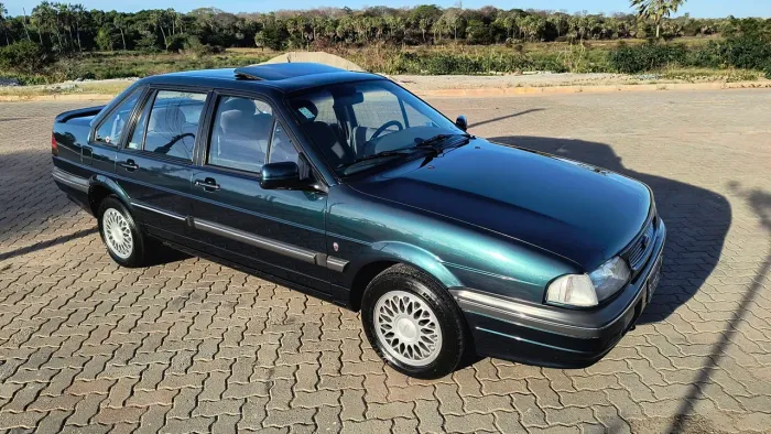 Ford Versailles Ghia 2.0i / 2.0 2P E 4P (álcool) 1996