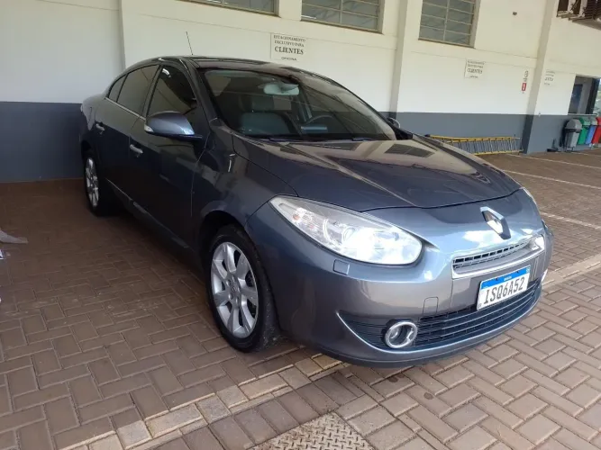 Renault Fluence Sedan Privilège 2.0 16V Flex AUT 2012