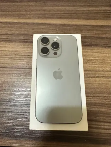 IPHONE 16 PRO IMPECÁVEL 