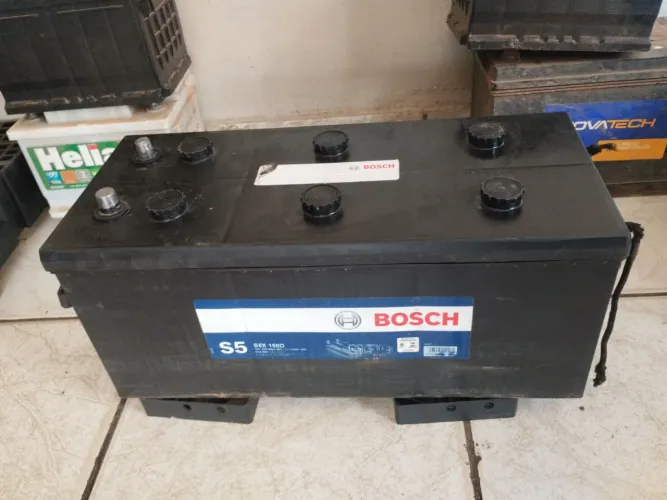 Bateria de 150 ah meia vida