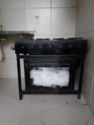 Fogão industrial 4 bocas com forno