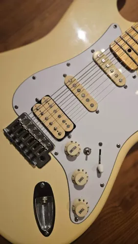 Guitarra SX Vintage Series HSS Premium