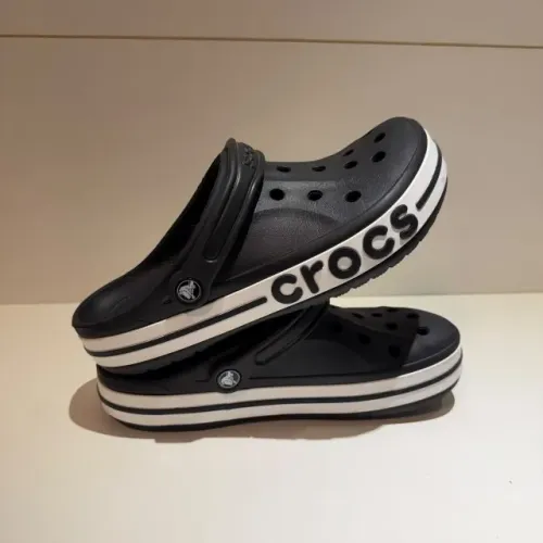 Crocs Bayaband Clog - Preto/Branco | Tam. 39/40 BR (M8/W10)