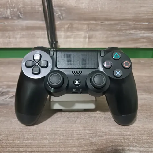 (Ler descrição) Controle original de PS4 100% higienizado e revisado!
