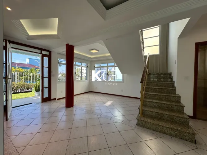 Casa alto padrão à venda, no bairro Capoeiras, em Florianópolis SC