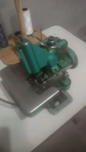 Máquina de costura