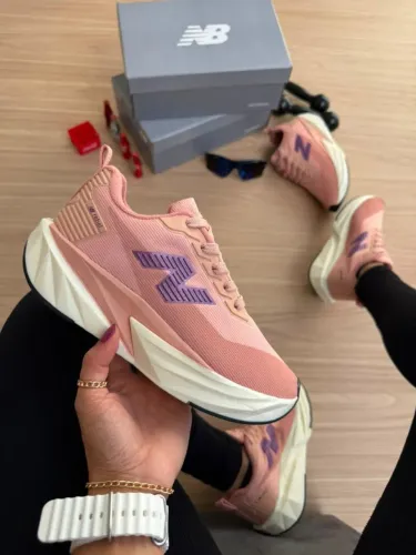 Tênis New Balance Feminino