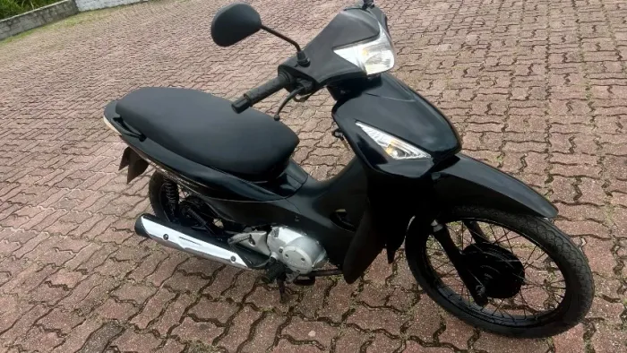 Biz 125cc modelo es com apenas 7500km, bateria e pneus novos