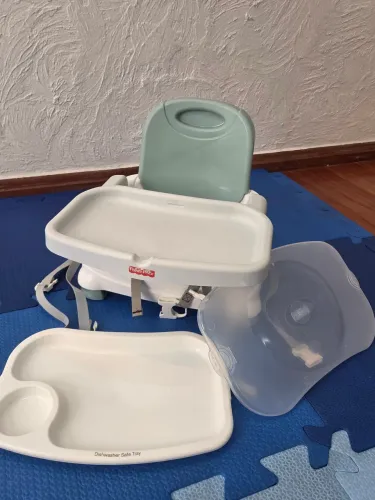 Cadeirinha / booster de alimentação