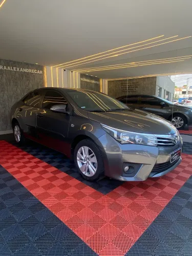 Toyota Corolla GLI 1.8 Flex 16V Aut. 2016