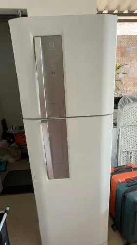 Geladeira Electrolux 382L