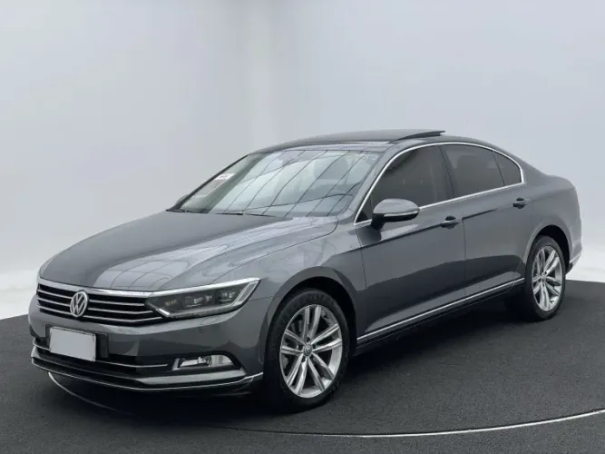 Volkswagen Passat Highline 2.0 TSI 220cv Tip. 2017