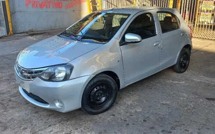 Toyota Etios X 1.3 Flex 16V 5P Mec. 2016