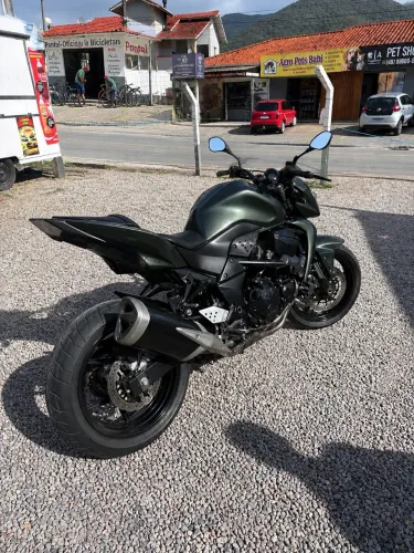 Kawasaki Z750 2011 Baixa Km