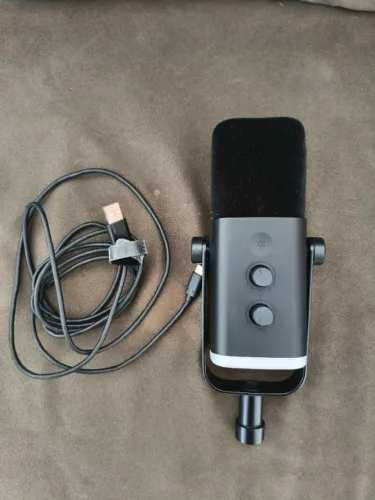 Microfone Fifine AM8 Dinâmico para Podcast, Streaming e Jogos com USB/XLR