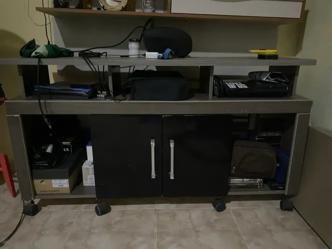 Rack bancada para quarto ou sala